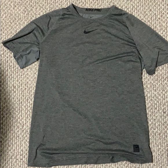 Large Nike Workout Tee - Picture 1 of 1